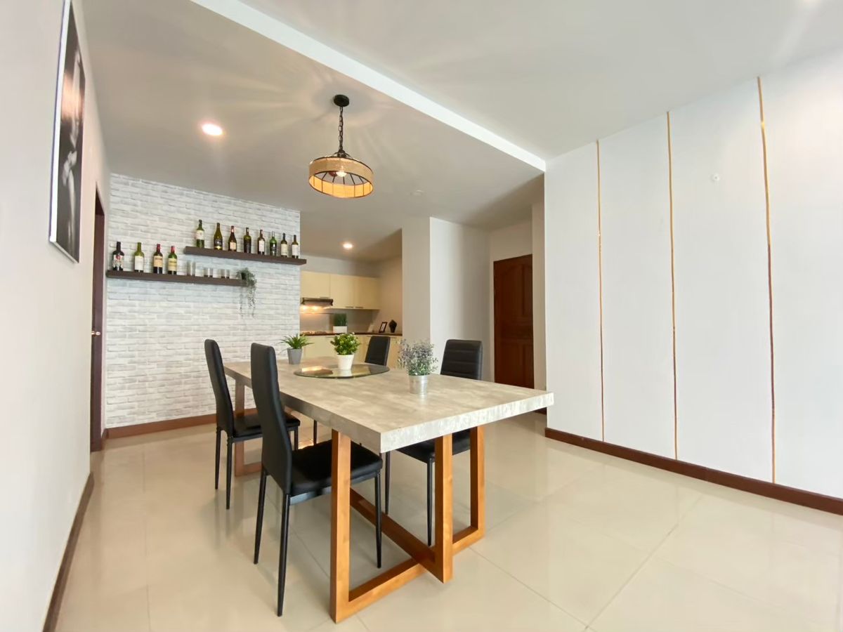 klang krung resort  30/67