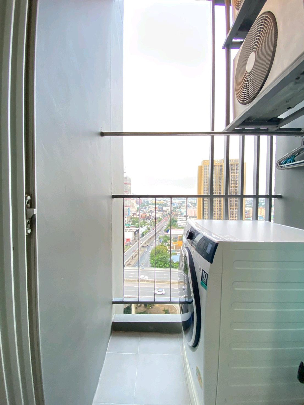 The Leaf Pattanakarn คอนโด เดอะลีฟพัฒนาการ