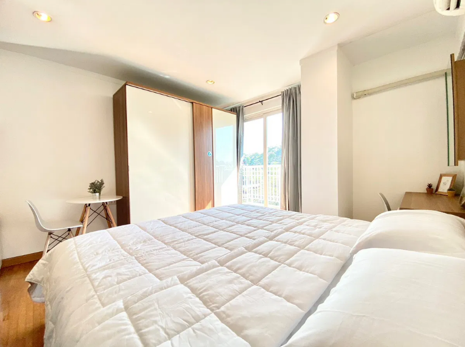 10/128 ( Baan Siri Sathorn - Yenakard )