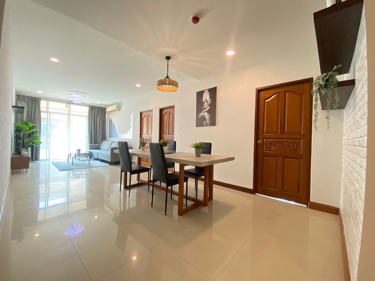 klang krung resort  30/67