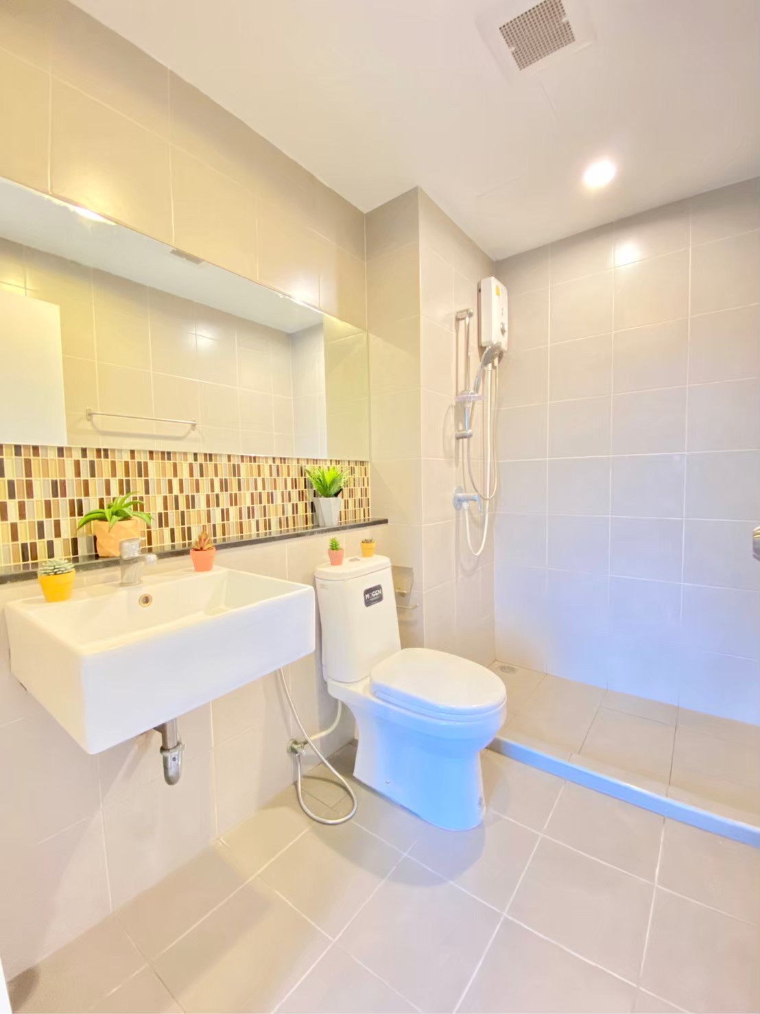45/105 ( Hallmark Chaengwattana 17 )